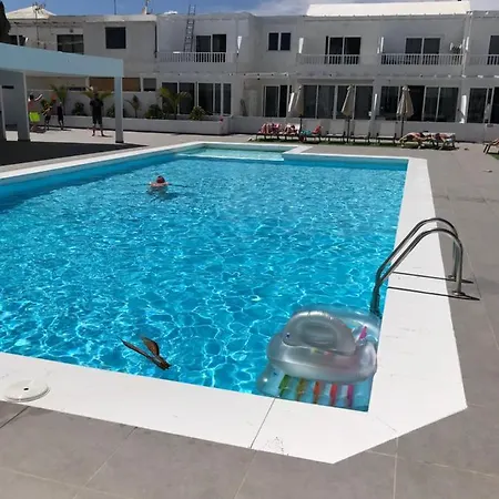 Beautiful 2 Bed Apt With Air Con & Free Wifi Pdc Apt 4b Apartman Tías