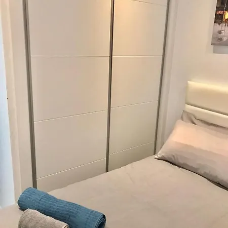 Apartment Beautiful 2 Bed Apt With Air Con & Free Wifi Pdc Apt 4b Tías